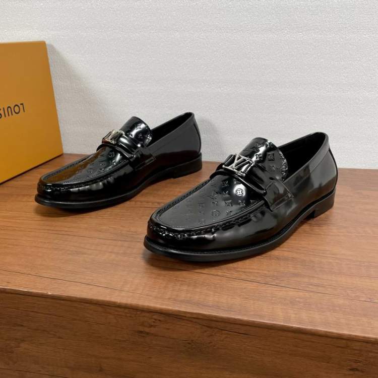 Picture of Louis Vuitton Shoes _SKULVsz38-45hnh080214645